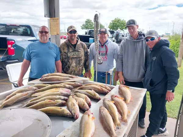 Walleye Madness Guide Service