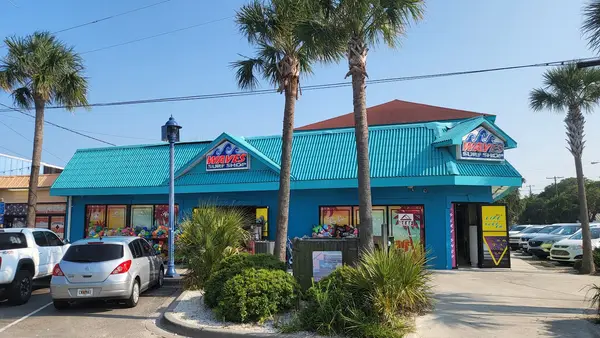 Waves Surf Shop