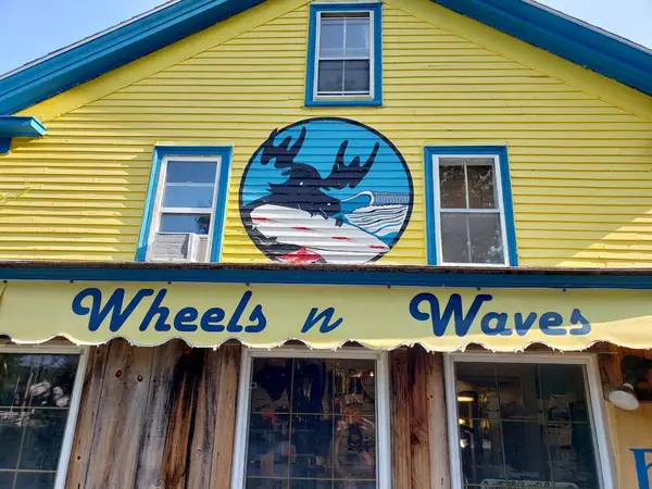 Wheels N Waves