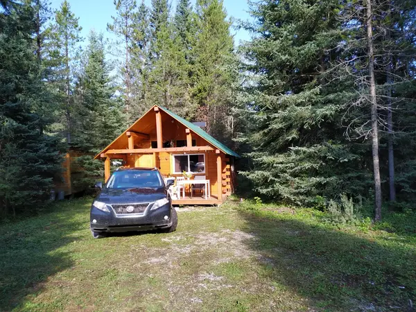 White Swan Lake Outfitters, photo 3