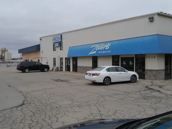 Zeller's Ski & Sports