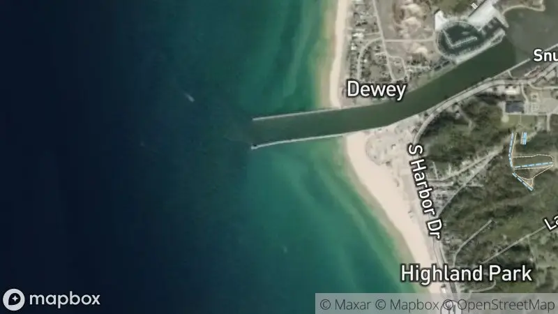 Map of where the Grand Haven Pier & Lighthouse 360 Cam webcam is
