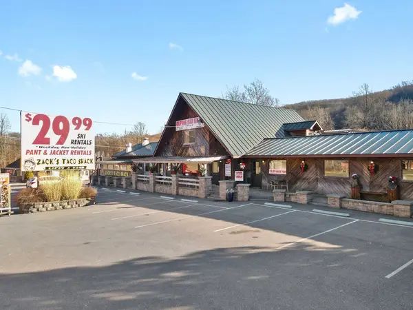 Alpine Ski & Gift Shop - Pocono Mountain Ski & Snowboard Rentals