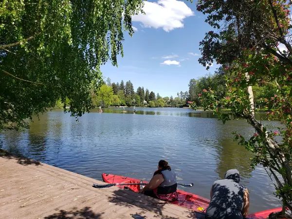 Bend Kayak School and Rentals (River Delivery and Full Day Appointments)