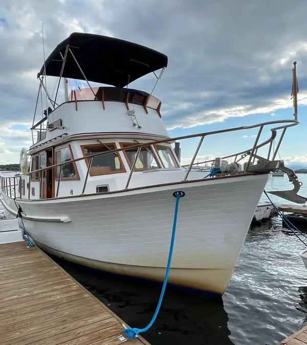 Cruise Lake Champlain