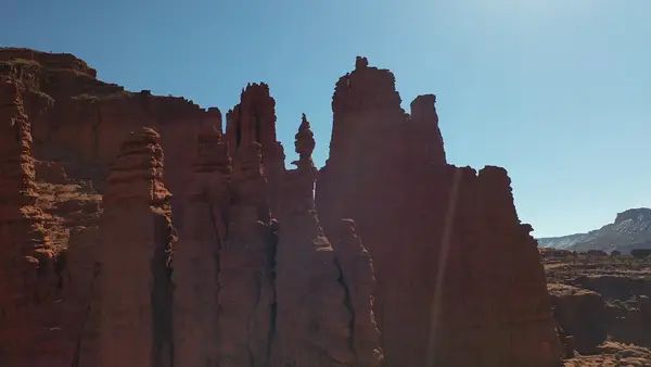 DISCOVERING MOAB (Guided Canyoneering & Climbing Tours)