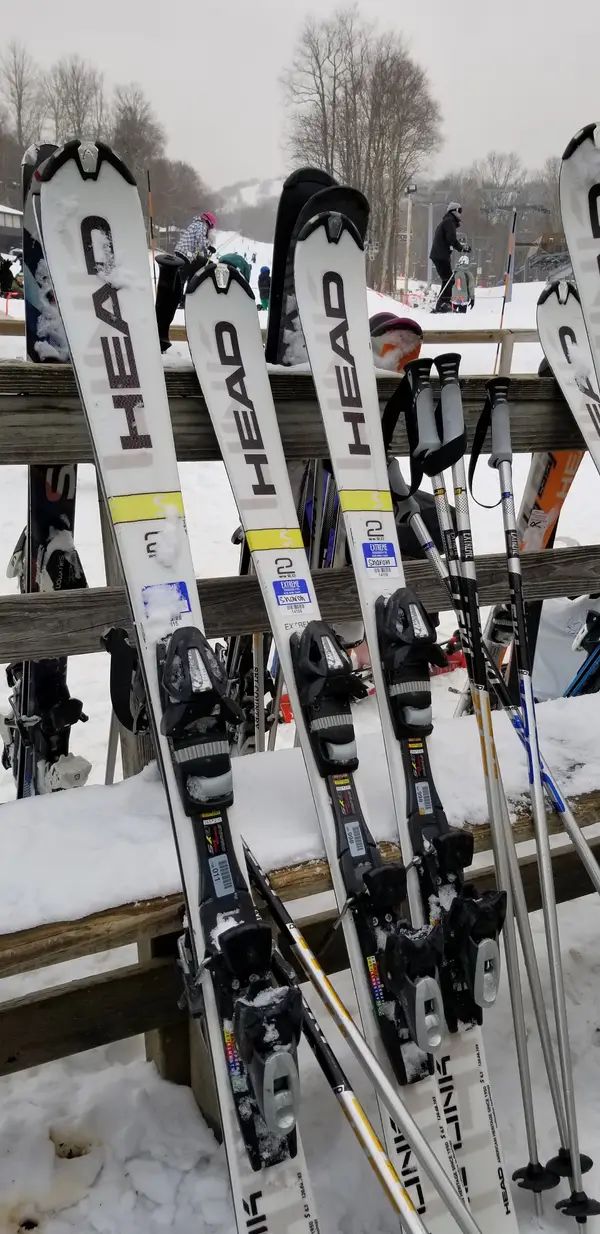 Extreme Snowboard & Ski