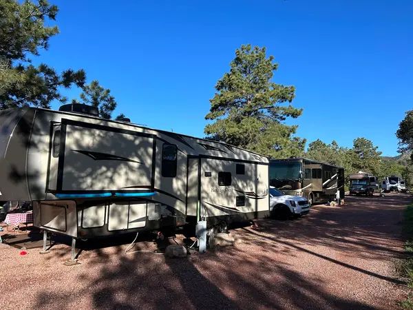 Mountaindale Cabins & RV Resort