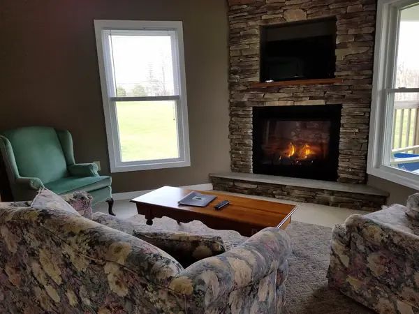 Rivers Edge Cottages & RV Park