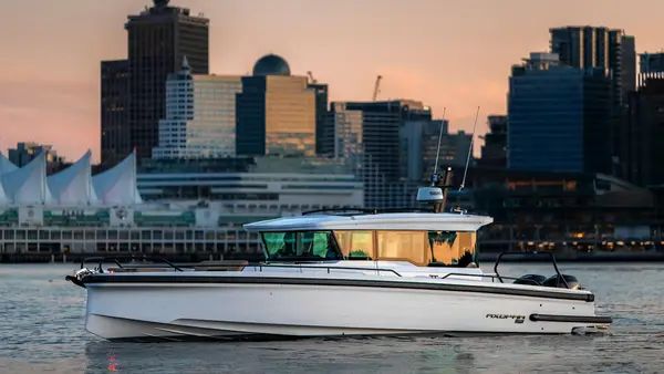 SeaEO Luxury Boat Charters