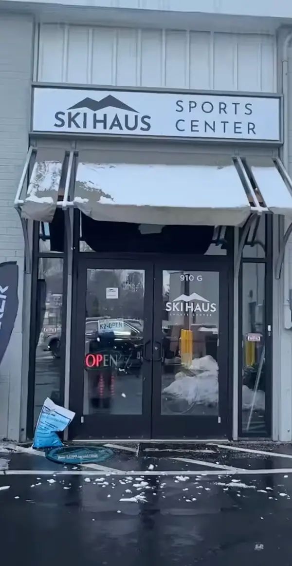 Ski Haus Sports center