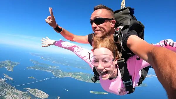 Skydive Newport