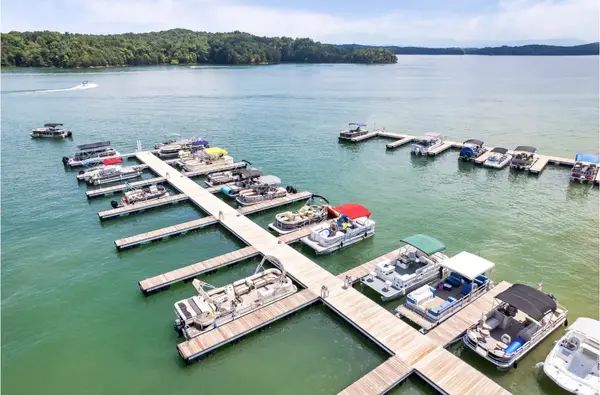 Smoky Mountain Lakeside Resort and Marina