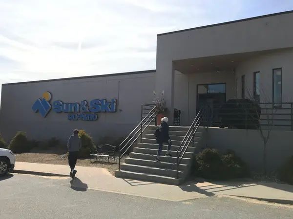 Sun & Ski Sports