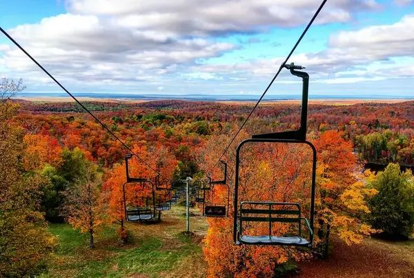 Whitecap Mountains Resort