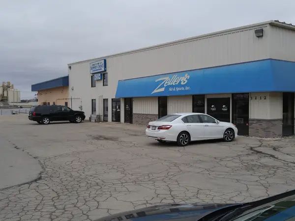 Zeller's Ski & Sports